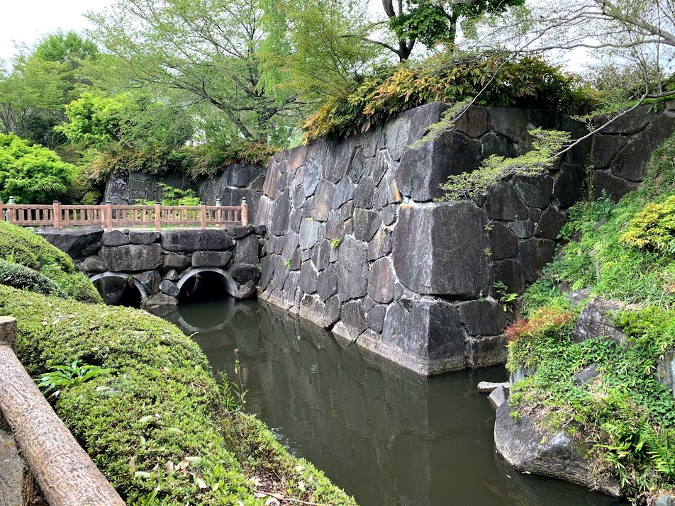 栃木公園紹介 上三川町 上三川城址公園 栃木公園情報館 トチパ